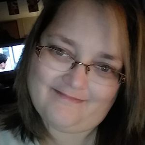 Meet your Posher, Raquel